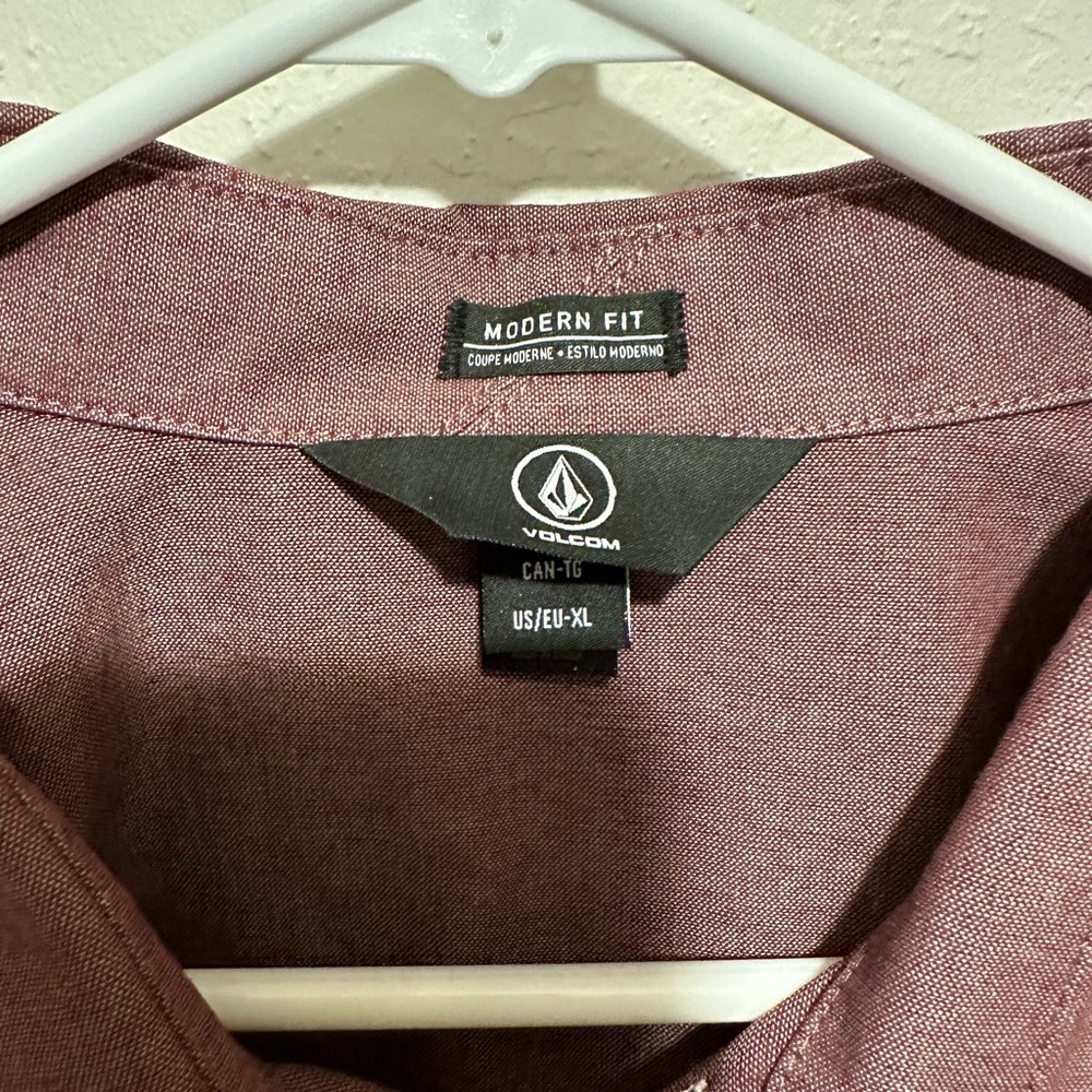 Mens volcom button down - Picture 2 of 2